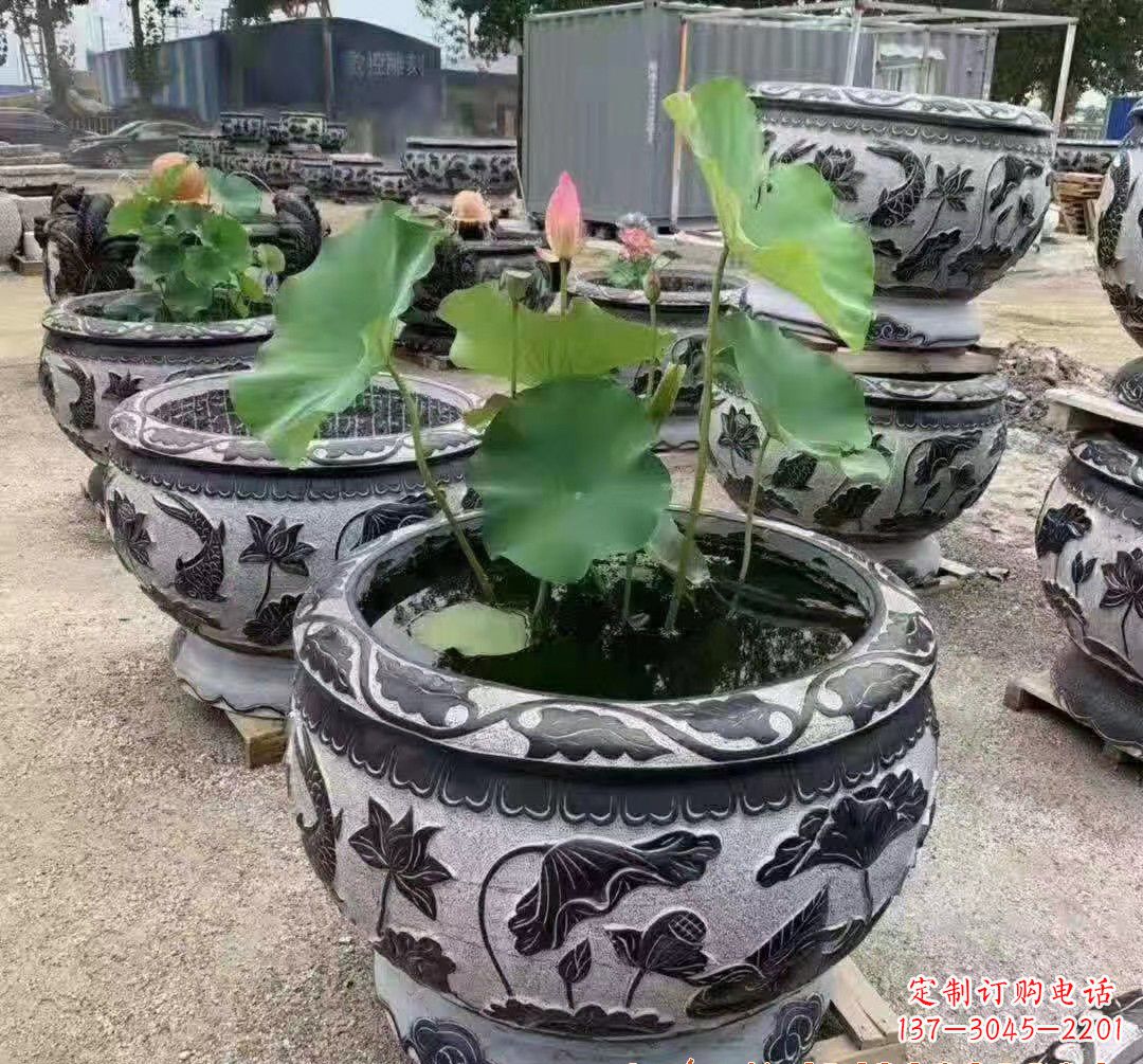 淄博精美大理石鱼缸雕塑