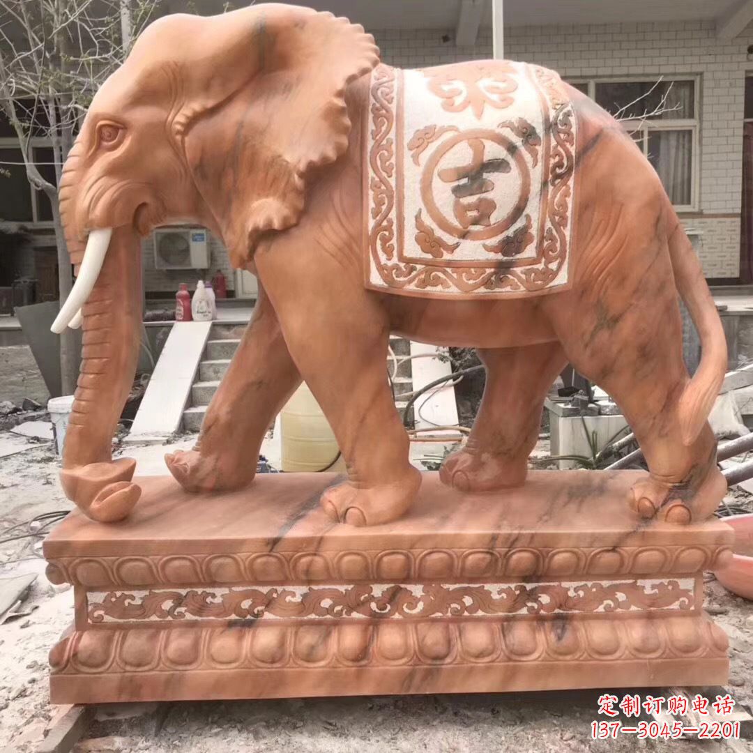 淄博大象柱子石雕景区