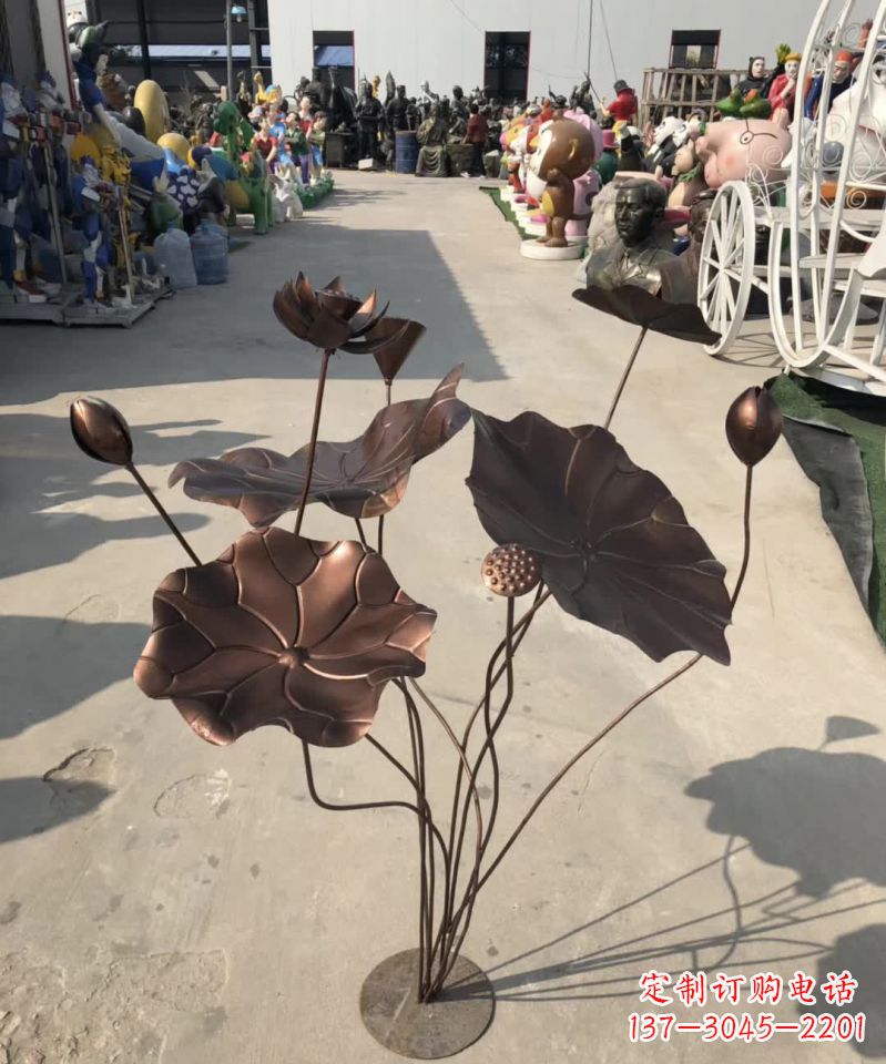淄博锻铜荷花雕塑