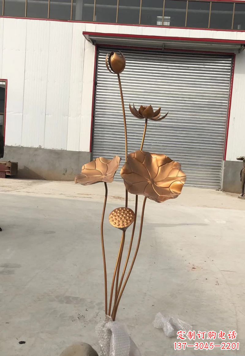 淄博锻铜荷花雕塑112