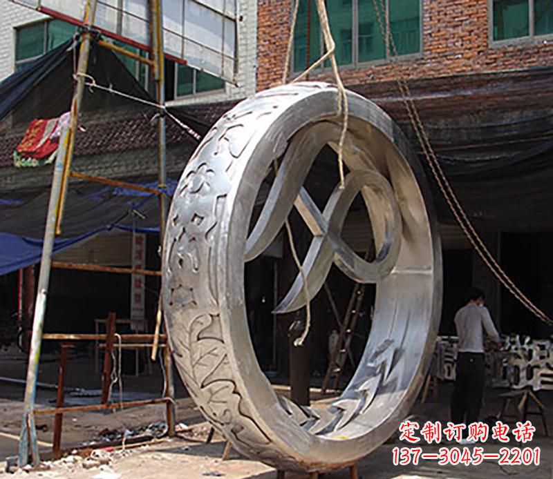 淄博精致环形不锈钢景观雕塑