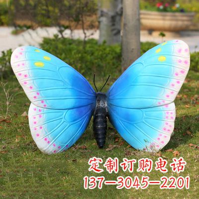 淄博蓝白色款蝴蝶雕塑·35x65x42”