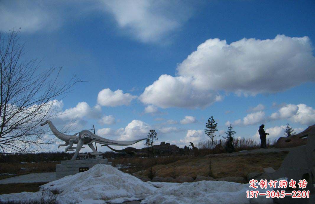 淄博非凡巨兽——不锈钢抽象恐龙雕塑