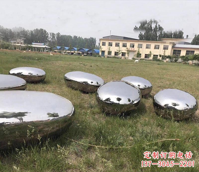 淄博精美不锈钢水滴景观雕塑