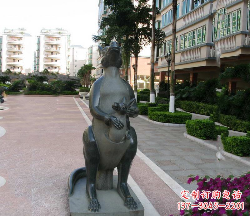 淄博动物园礼品精美袋鼠雕塑