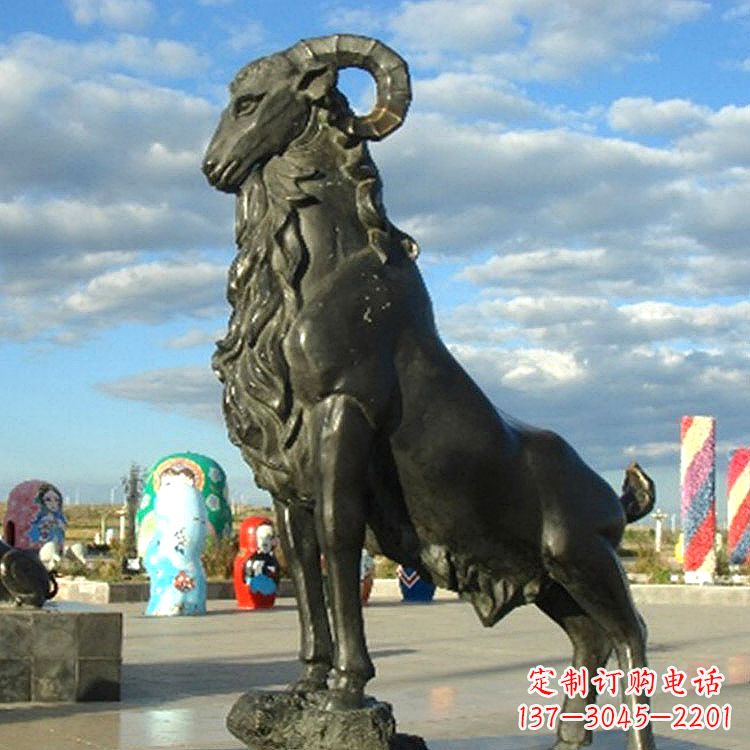 淄博公园广场登高山羊动物铜雕塑摆件