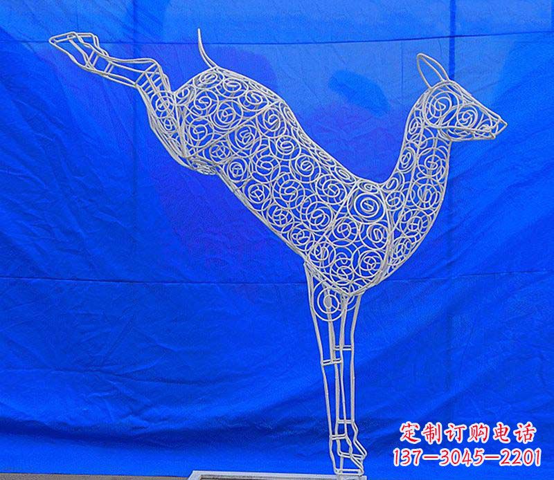 淄博中领雕塑梅花鹿不锈钢镂空雕塑