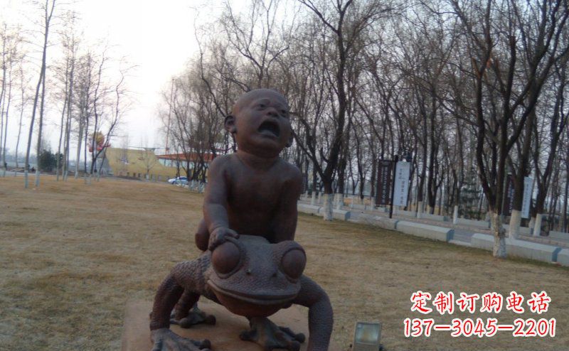 淄博中领雕塑铸造的可爱萌趣青蛙铜雕