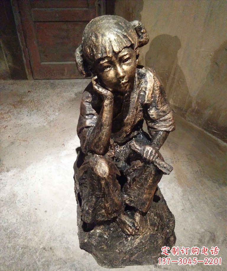 淄博童真美丽的小女孩铜雕