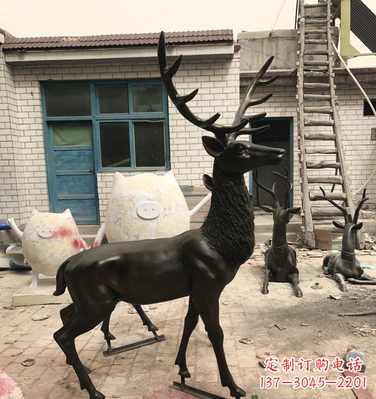淄博公园驯鹿动物铜雕_1