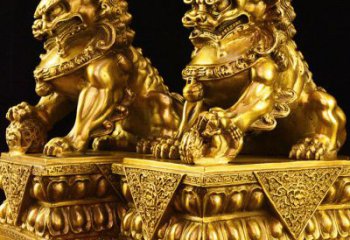 淄博故宫金狮子雕塑，精工细技定制爱心图案