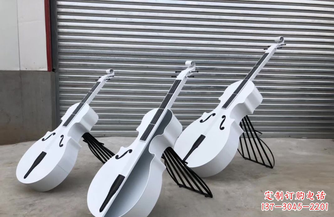 淄博精美的不锈钢大提琴雕塑,让你的空间更加温馨