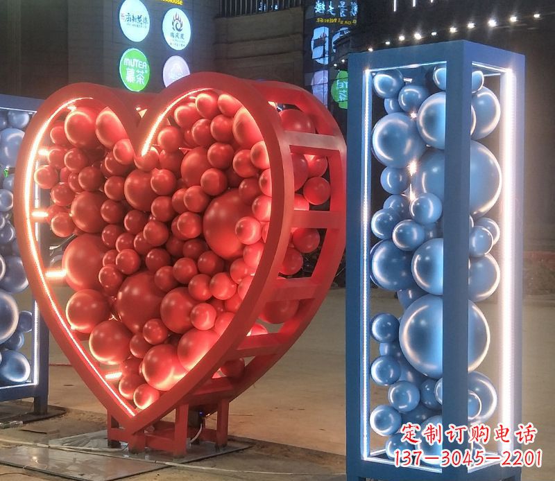 淄博艺术级不锈钢字母雕塑