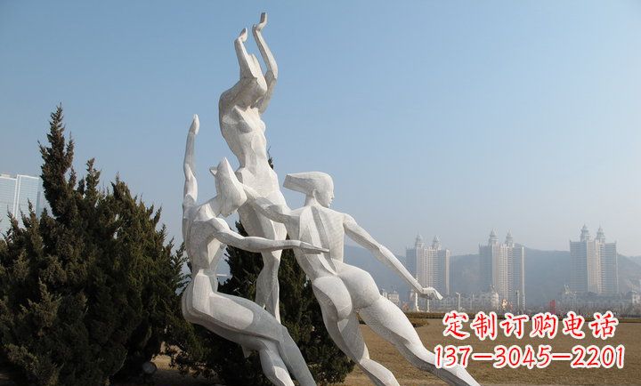 淄博中领雕塑:优雅动人的不锈钢滑冰女孩雕塑