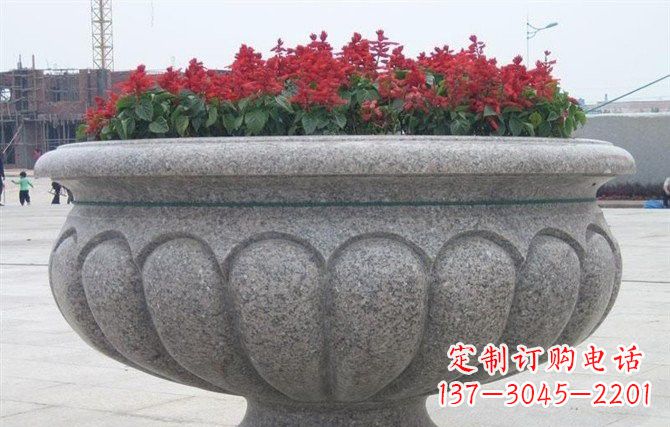 淄博流线形花盆雕塑,打造完美室外空间