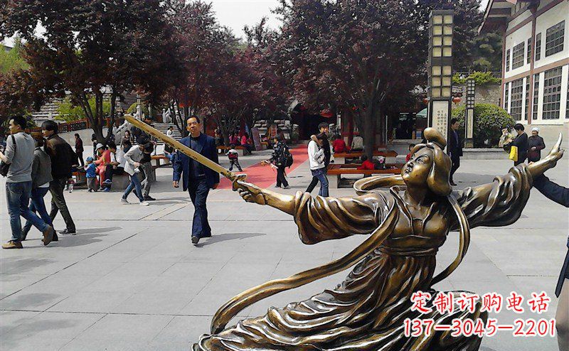 淄博广场古代美女舞剑人物铜雕