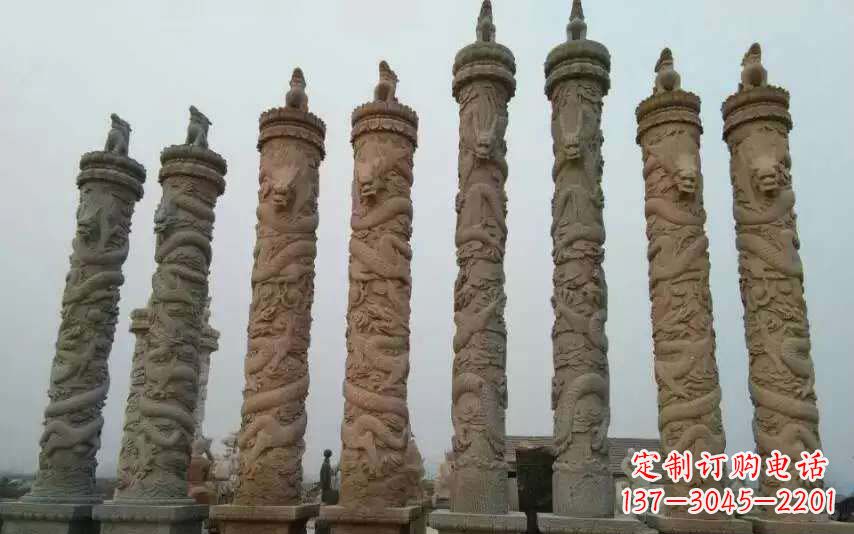 淄博风格独特的盘龙石雕