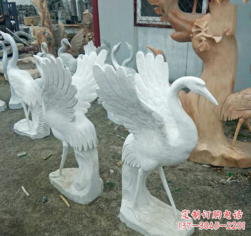 淄博装点家园的仙鹤石雕