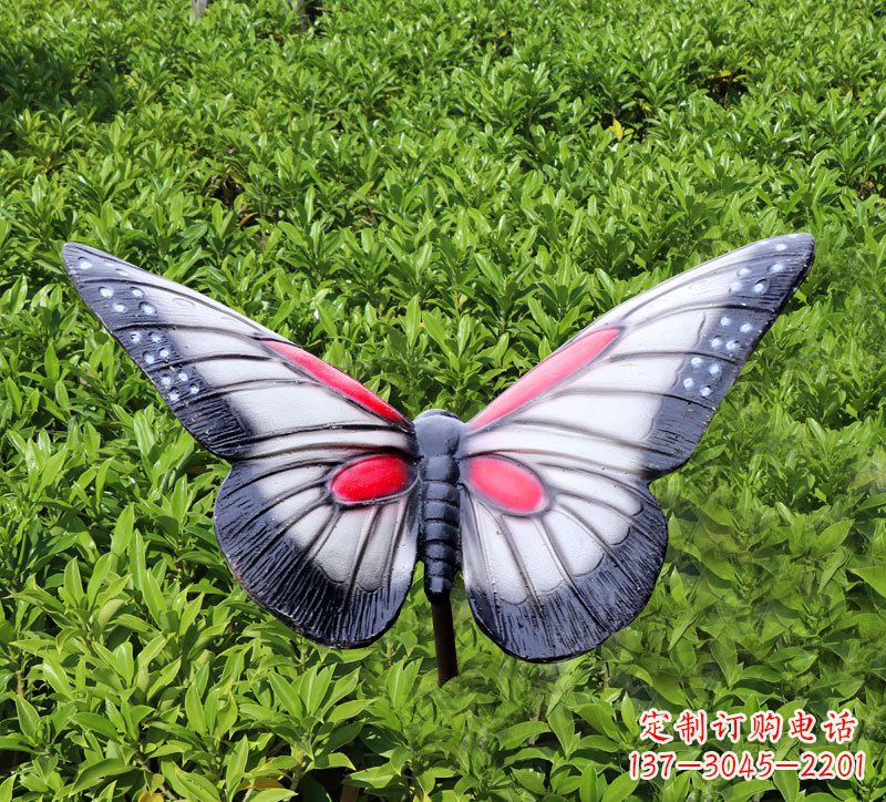淄博灰黑色仿真蝴蝶摆件园林玻璃钢彩绘动物雕塑