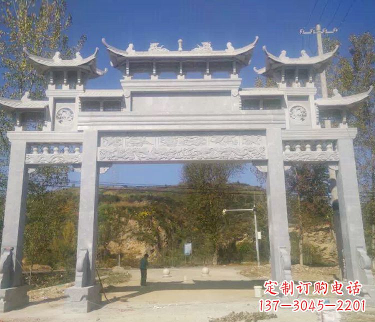 淄博中领雕塑:精雕制作仿古石牌坊石雕