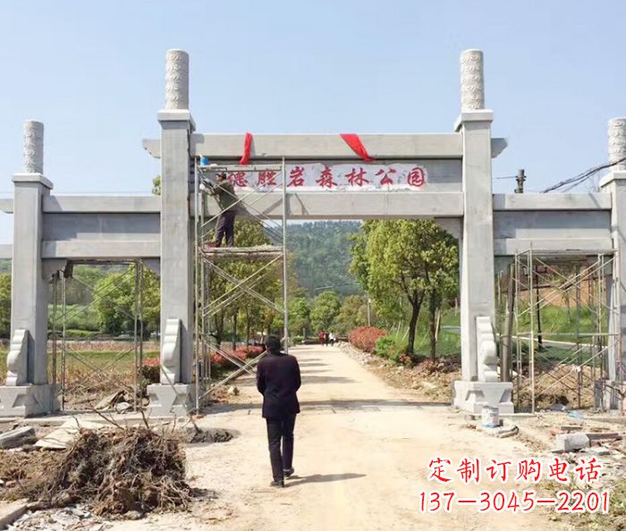 淄博中领雕塑是一家专业的雕塑定制厂家,我们提…