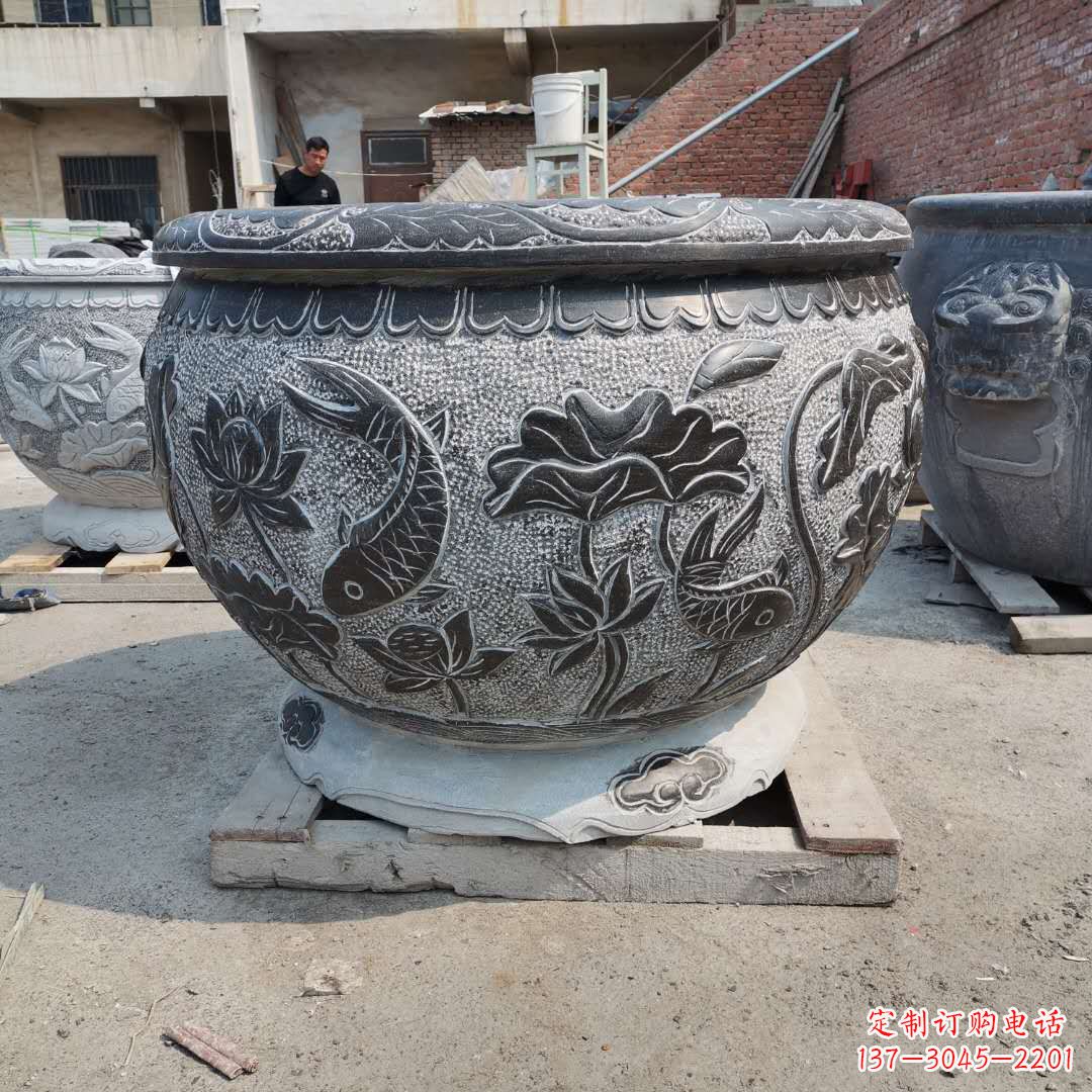 淄博老青石园林石雕水缸,享受自然之美