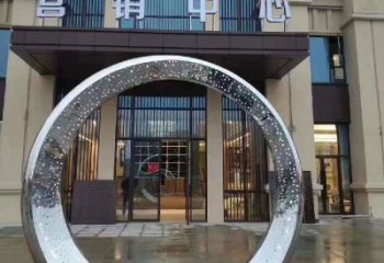 淄博镜面时尚圆环不锈钢雕塑