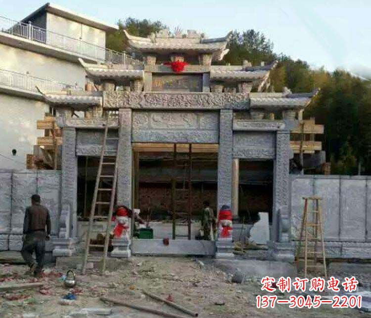 淄博三门仿古石雕牌坊打造质感升级的精致建筑