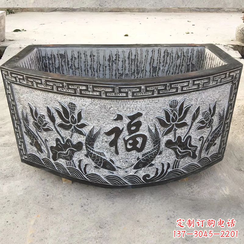 淄博欣赏自然美景,石槽养鱼缸静谧雕塑