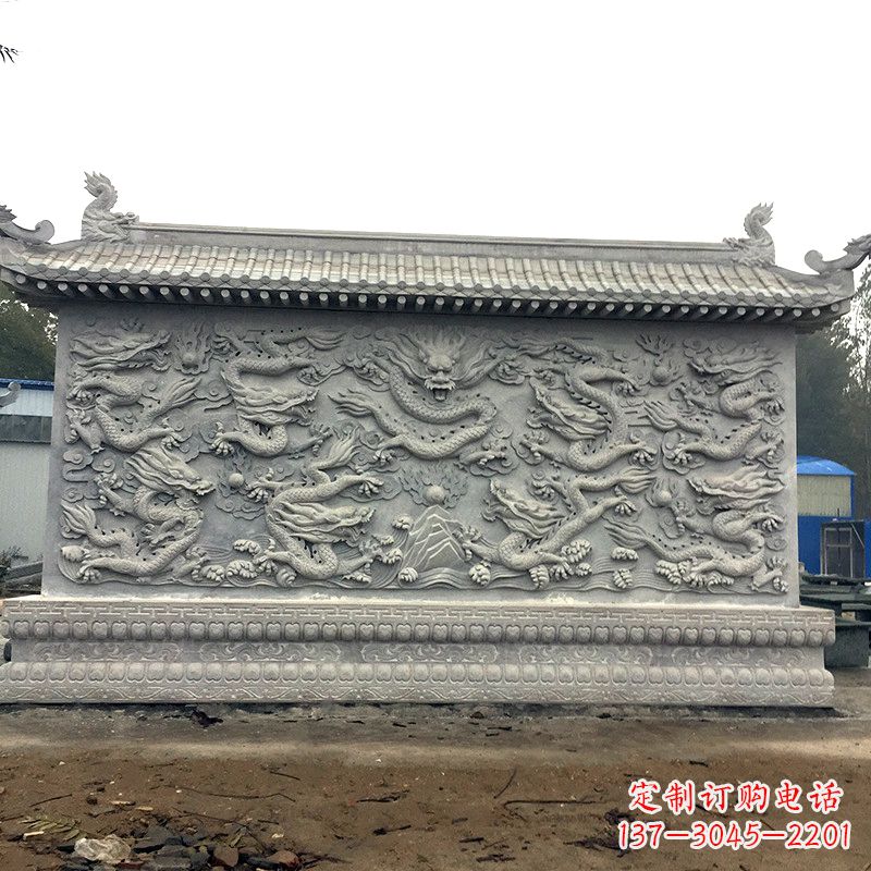 淄博中领雕塑:精美九龙壁雕塑,添彩寺庙庭院