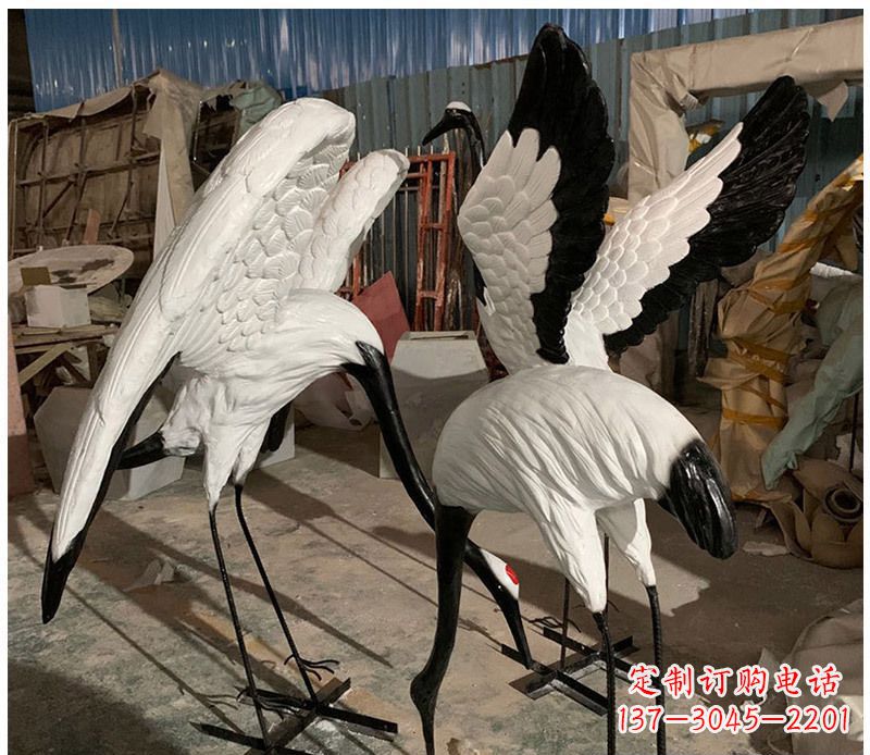 淄博石雕展翅丹顶鹤动物雕塑