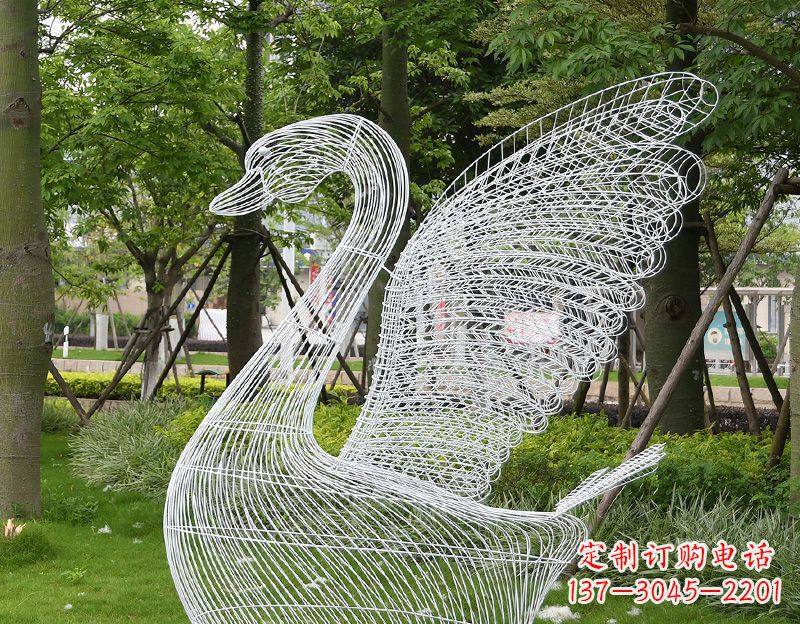 淄博天鹅镂空不锈钢雕塑