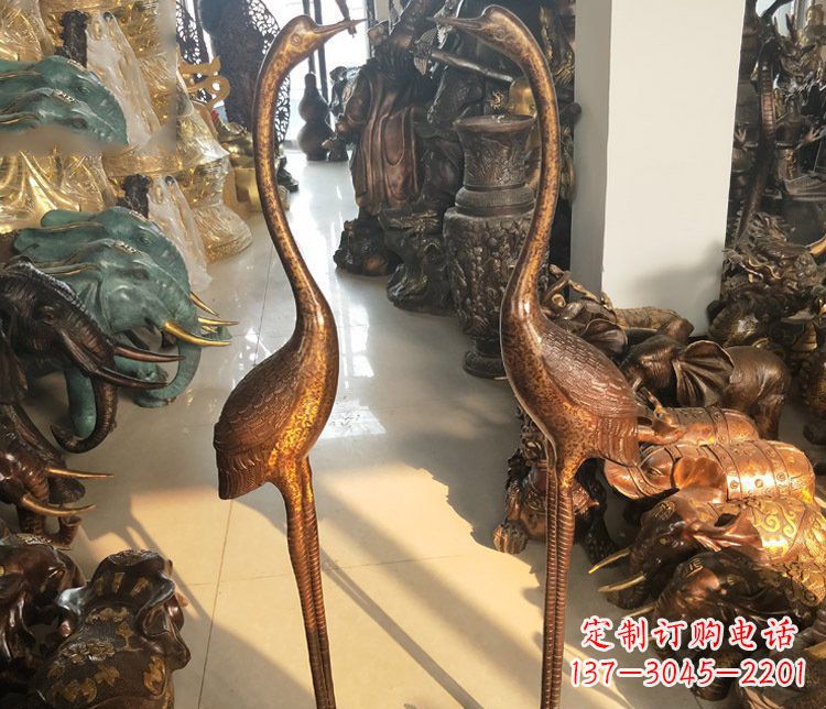 淄博铜雕仙鹤踩龟雕塑摆件