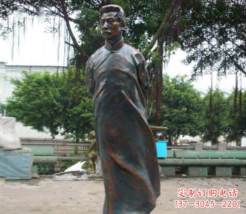 淄博铜雕校园鲁迅人物雕像摆件