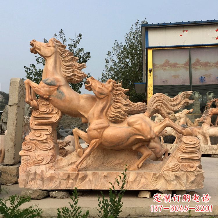 淄博晚霞红奔马群雕