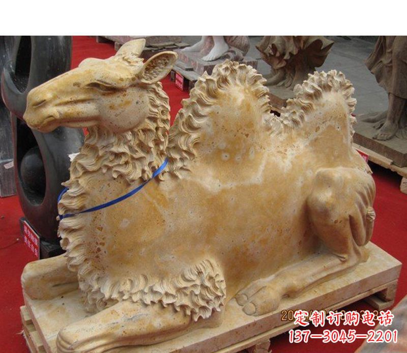 淄博晚霞红动物骆驼石雕