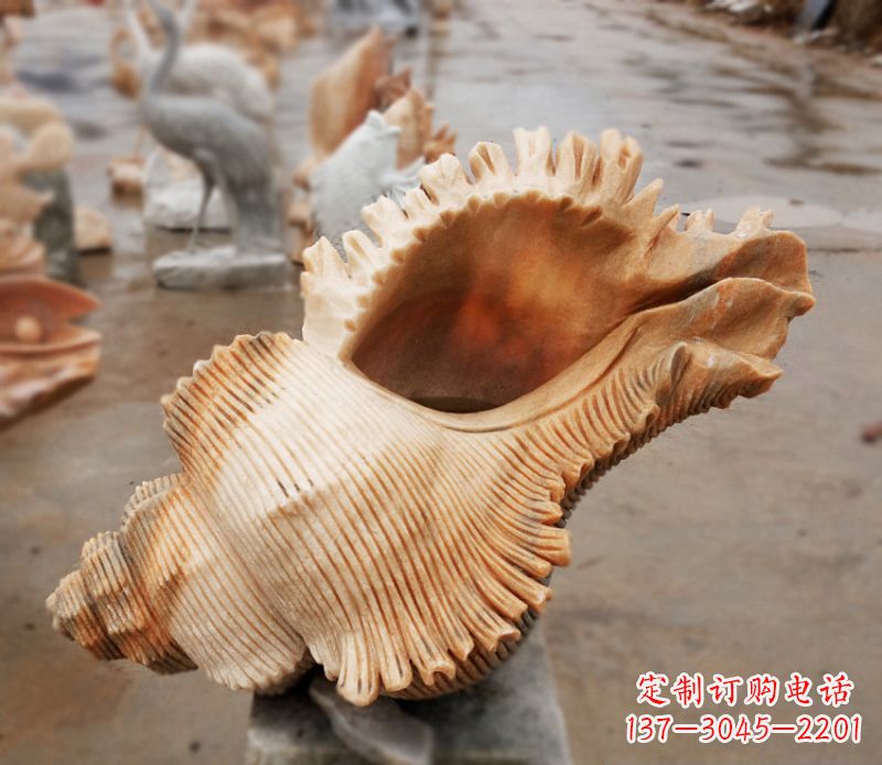淄博晚霞红海螺石雕广场景观雕塑