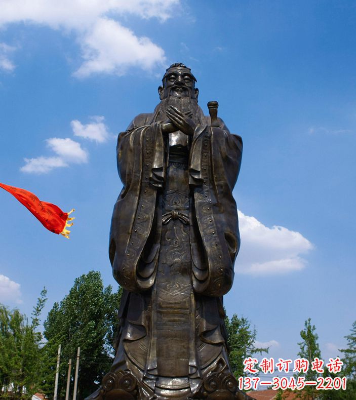 淄博校园里的孔子雕像
