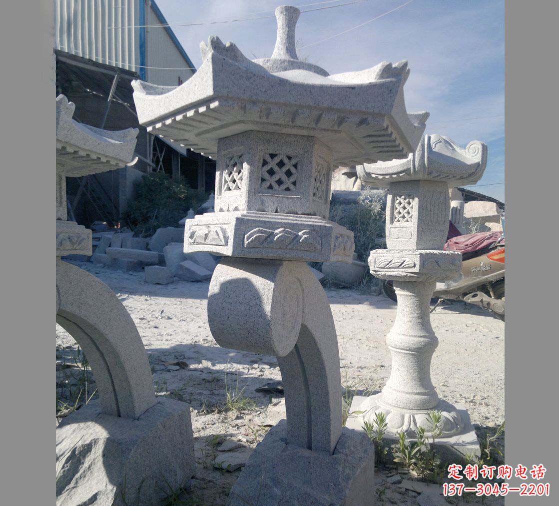 淄博园林景观草坪石灯雕塑