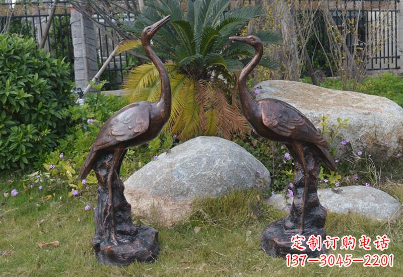 淄博站立仙鹤雕塑 (2)