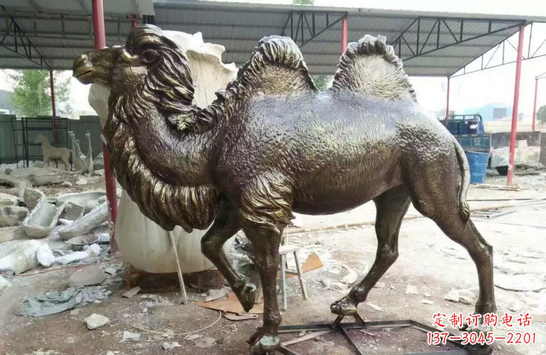 淄博铸铜骆驼雕塑 (2)