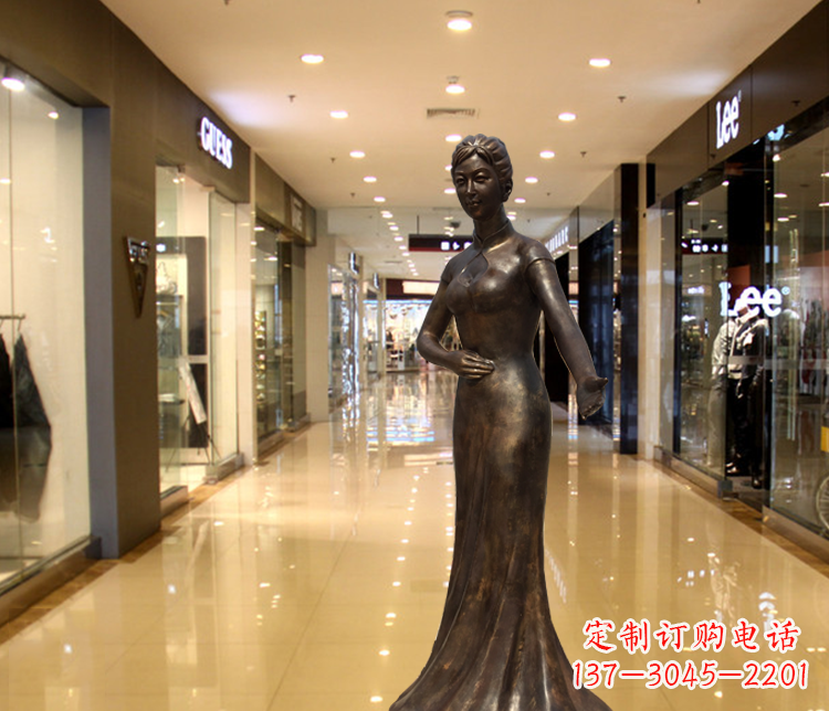 淄博穿旗袍的迎宾女人铜雕