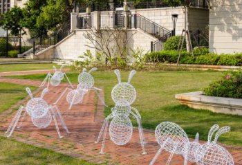 淄博蚂蚁雕塑-户外公园大型不锈钢镂空蚂蚁雕塑